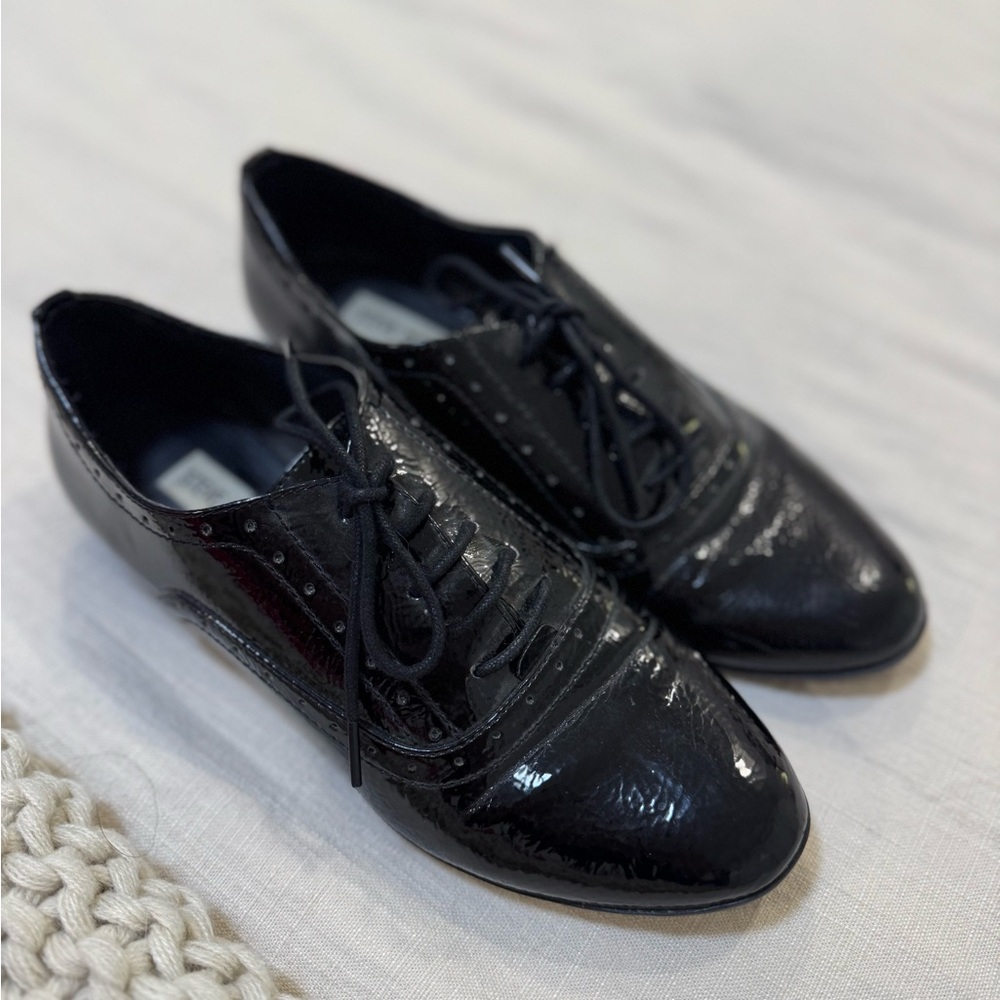 Steve Madden Black Patent Leather Flats